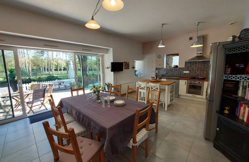 Voutre Cabaña | Casa Rural Amplia con Estanque Privado, Pesca y Cercanía a Sainte-Suzanne