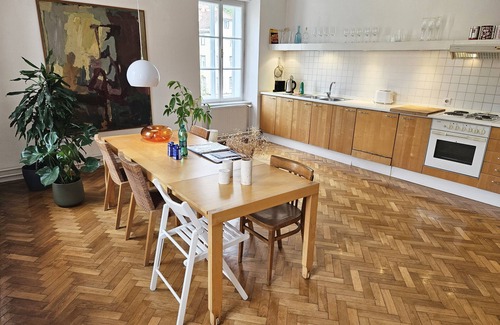 Ljubljana Old Town Apartamento | Riverside stay & Castle view Apartment Mara / 2 rooms, big living & dining room