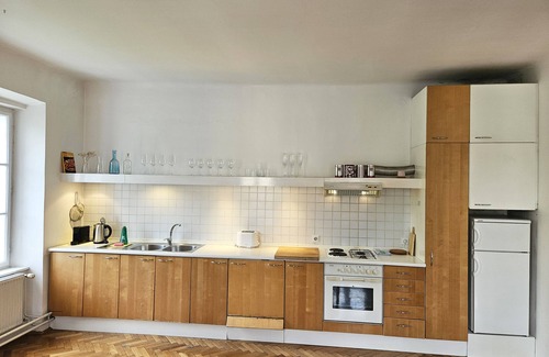 Ljubljana Old Town Apartamento | Riverside stay & Castle view Apartment Mara / 2 rooms, big living & dining room