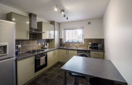 Ayr Apartamento | Vistas a la orilla del río en Ayr. (duerme 4)