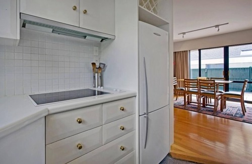 Nelson City Centre Casa | Riverside Villa - In the City by the River!