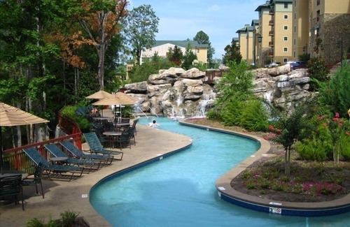 Pigeon Forge Condominio | 5 minutos: Ripken / Dollywood / LeConte Convention, 3BR / Golf View, piscina cubierta, gimnasio, PS4, SPA