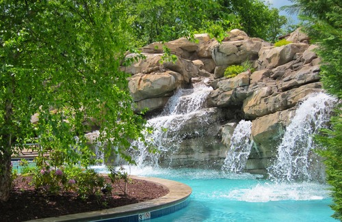 Pigeon Forge Condominio | 5 minutos: Ripken / Dollywood / LeConte Convention, 3BR / Golf View, piscina cubierta, gimnasio, PS4, SPA