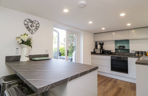 Saltash Cabaña | RIVERVIEW @ 1 BRUNEL VIEW, with a garden in Saltash
