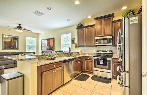 Riverview Casa | Riverview Abode with Large Backyard and Fire Pit!