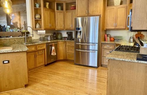 Appleton Casa | Riverview An Exceptional Mid Century Modern Home