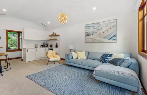 Riverhead Casa | Riverview Cottage - Private Pool + Brand New Spa