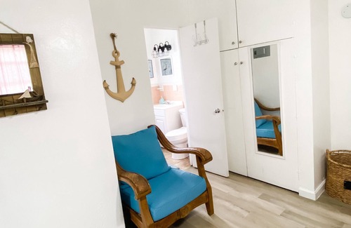Tropic Cabaña | Riverview Cottage with Private Fenced in Backyard