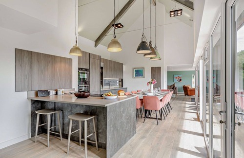 Saltash Casa | Riverview Farmhouse - Seis Habitaciones Casa, Capacidad 10