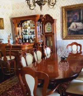 Navan Casa | Riverview Georgian House
