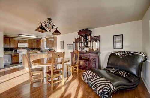 Ingram Casa | Riverview House, Upper Unit, 1BR/1BA, Sleeps 4, Two Balconies, Big Living Room