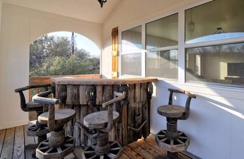 Ingram Casa | Riverview House, Upper Unit, 1BR/1BA, Sleeps 4, Two Balconies, Big Living Room
