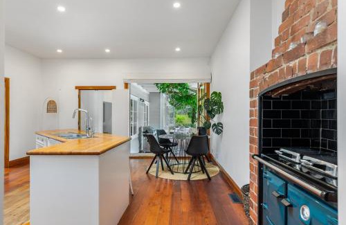 Riverhead Casa | Riverview Retreat
