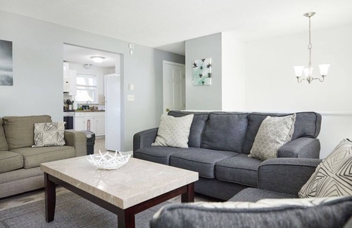 New London Casa | MIAMI INSPIRÓ LA VILLA EN LA PUERTA DE LA PLAYA DEL OCÉANO! CASA 4BR: ALQUILER DÍA / WK / MO