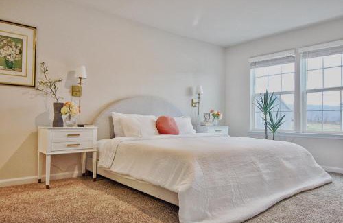 Luray Casa | RiverWinds - Modern Charm Near Shenandoah National Park