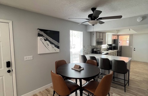 Lake Havasu City Casa | Riviera Retreat - Easy Boat and RV Parking!