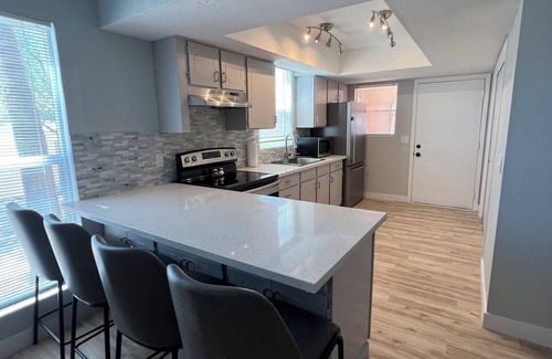 Lake Havasu City Casa | Riviera Retreat - Easy Boat and RV Parking!