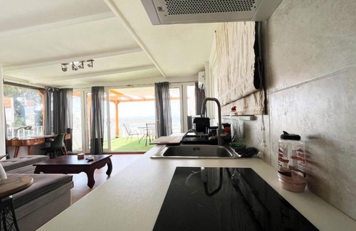 Vouliagmeni Apartamento | Riviera View