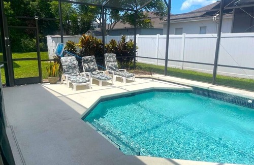 Ridgewood Lakes Villa | Claudia's magic kingdom