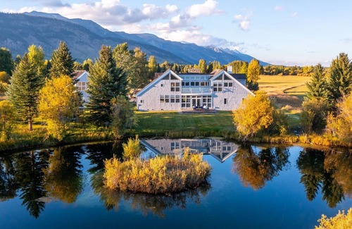 Wilson Casa | RMR: Soaring Summits Modern Home with Mtn Views