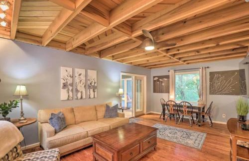 Sylva Casa | Roamer's Respite - A Prime Location with Scenic Views For Your Ultimate Retreat