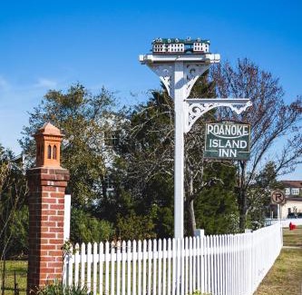 Historic Downtown Manteo Cama Y Desayuno | Roanoke Island Inn