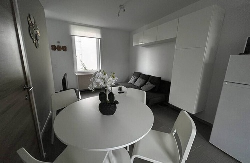 Ransart Casa | Robert 20 Brussels-charleroi-airport