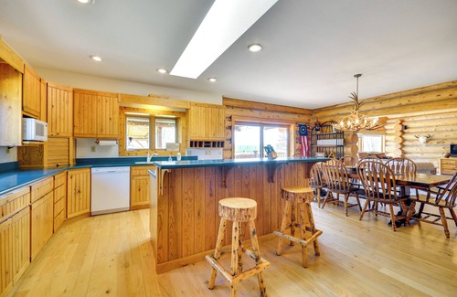 Roberts Cabina | Roberts A-Frame Log Cabin Near Red Lodge Mountain!