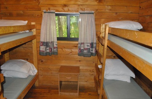 Lenhartsville Otro | Robin Hill Camping Resort One-Bedroom Cottage 8
