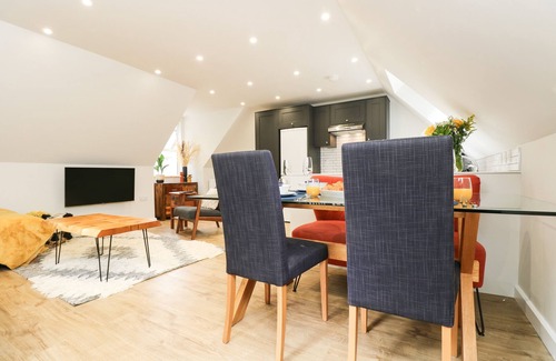 Camborne Cabaña | Robin's Nest at The Shire Inn
