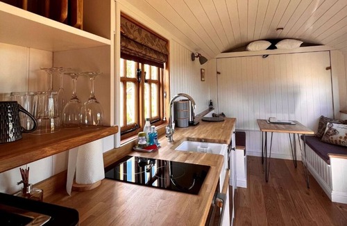 Alfriston Apartamento | Robins Retreat - Orchard With hot tub - see Extras