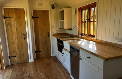 Alfriston Apartamento | Robins Retreat - Orchard With hot tub - see Extras