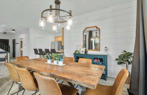Old Farm District Casa | Fam-Friendly| Hot-tub | 30min to MT Bachelor