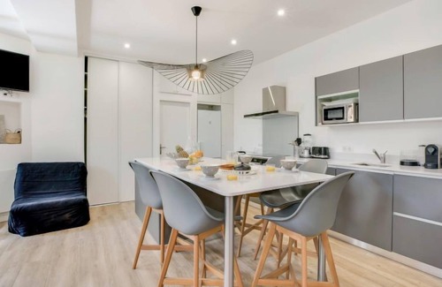 Biarritz Apartamento | Roche Ronde by Interhome
