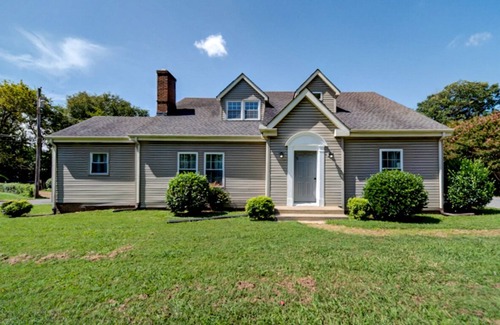 Murfreesboro Apartamento | Rock and Roll Residence - short drive to Music City at 1/3 the Price!