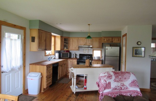 Crescent City North Cabaña | Rock and Wave Cottage At The Beach