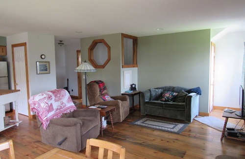 Crescent City North Cabaña | Rock and Wave Cottage At The Beach