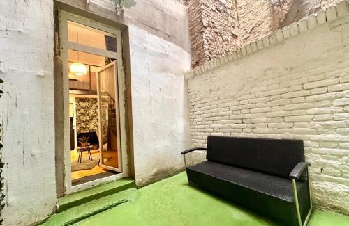 Palace District Apartamento | Rock Mary's Mini Studio