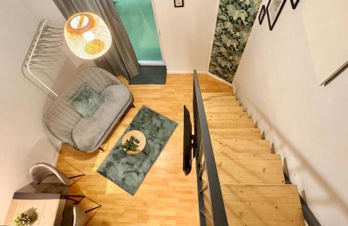 Palace District Apartamento | Rock Mary's Mini Studio