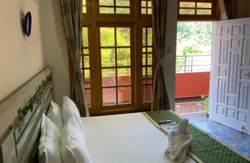 Dalhousie Casa | Rock Mountain Premium Stay Near Rock Garden Dalhousie