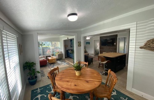 Rock Ridge Casa | Rock Ridge I. Private and close to everything.