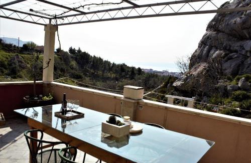 Mejasi Apartamento | Rock & Sun