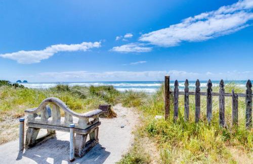 Rockaway Beach Casa | Rockaway Beach Villa