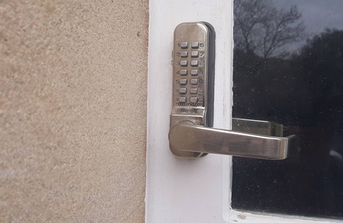Weston-super-Mare Apartamento | ROCKHAVEN, pet friendly, with a garden in Weston-Super-Mare