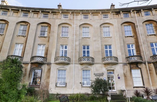 Weston-super-Mare Apartamento | ROCKHAVEN, pet friendly, with a garden in Weston-Super-Mare