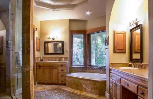 Pipe Creek Casa | Rockin' B Ranch Summit House