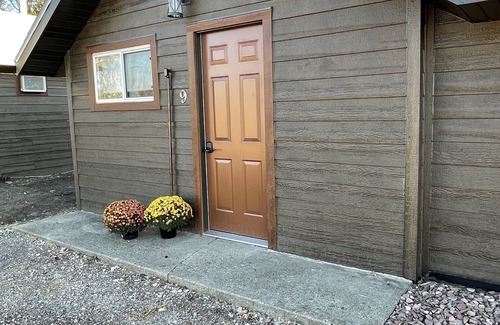 Faulkton Cabina | Rockin' E #9 - cozy, newly remodeled cabin