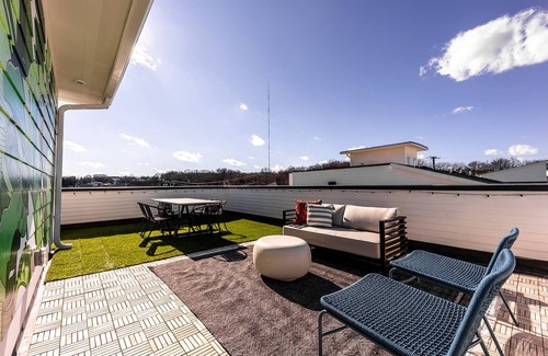 Whitebridge Casa | Rockin' Records - Rooftop Deck - Mins to Broadway!