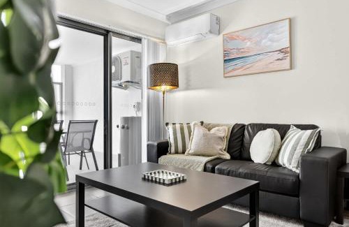 Rockingham Apartamento | Rockingham Escape Stylish 2br Apt Near Beach and Shops