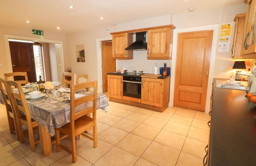 MacGillycuddy's Reeks Cabaña | ROCKLANDS HOUSE, pet friendly in Beaufort, County Kerry